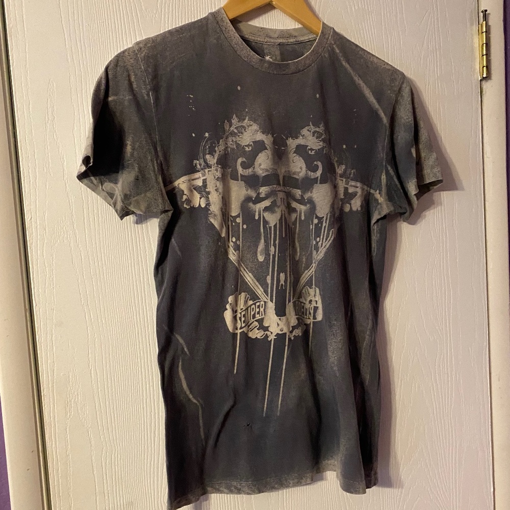 T-shirt , can be unisex